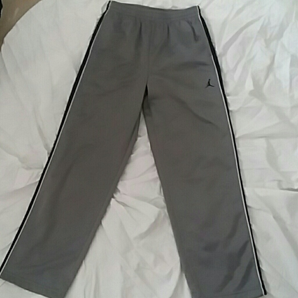 Boys sz L Jordan active pants